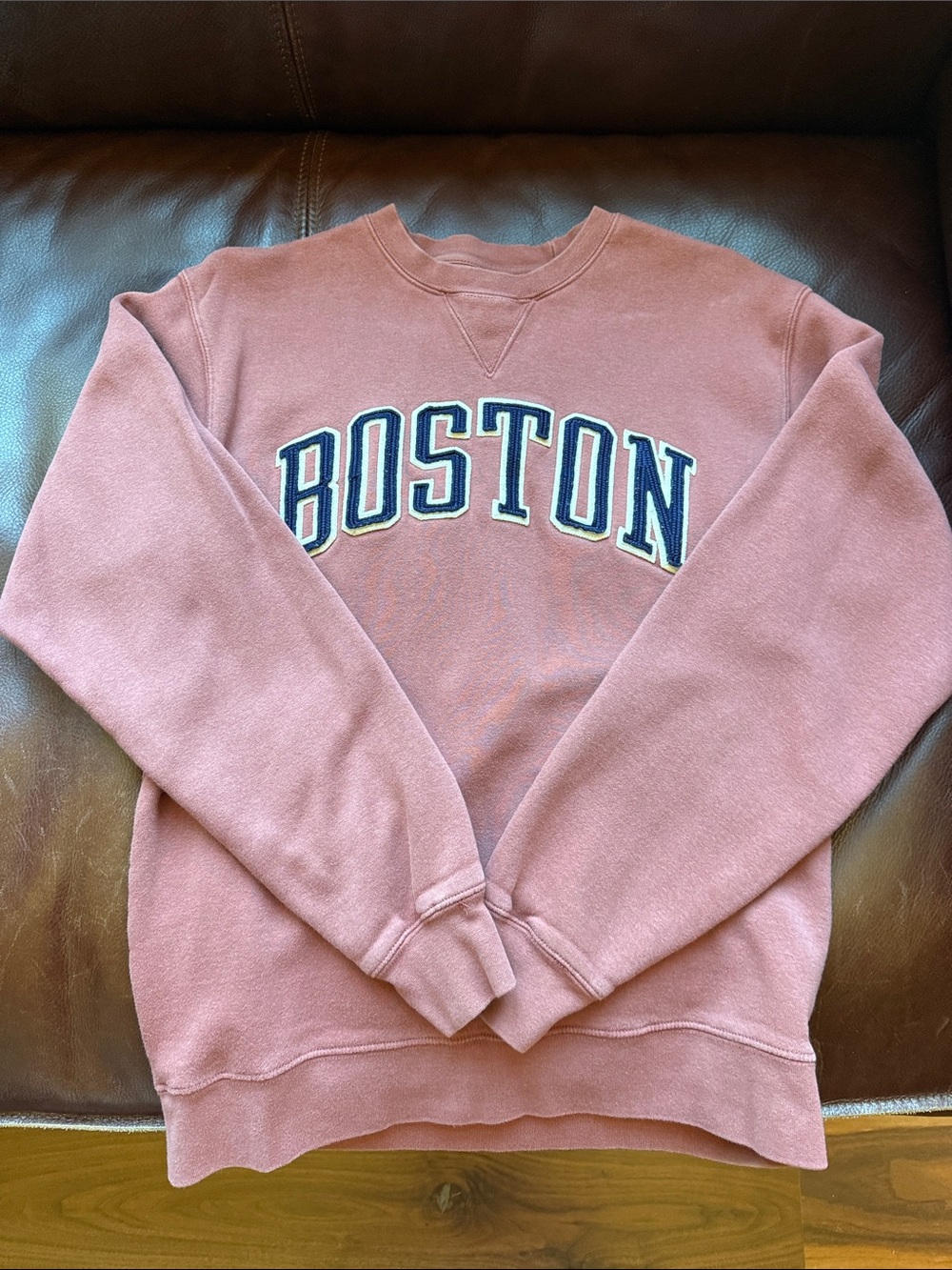 Dusty Rose 'Boston' Crewneck Sweatshirt - Women's Pullover